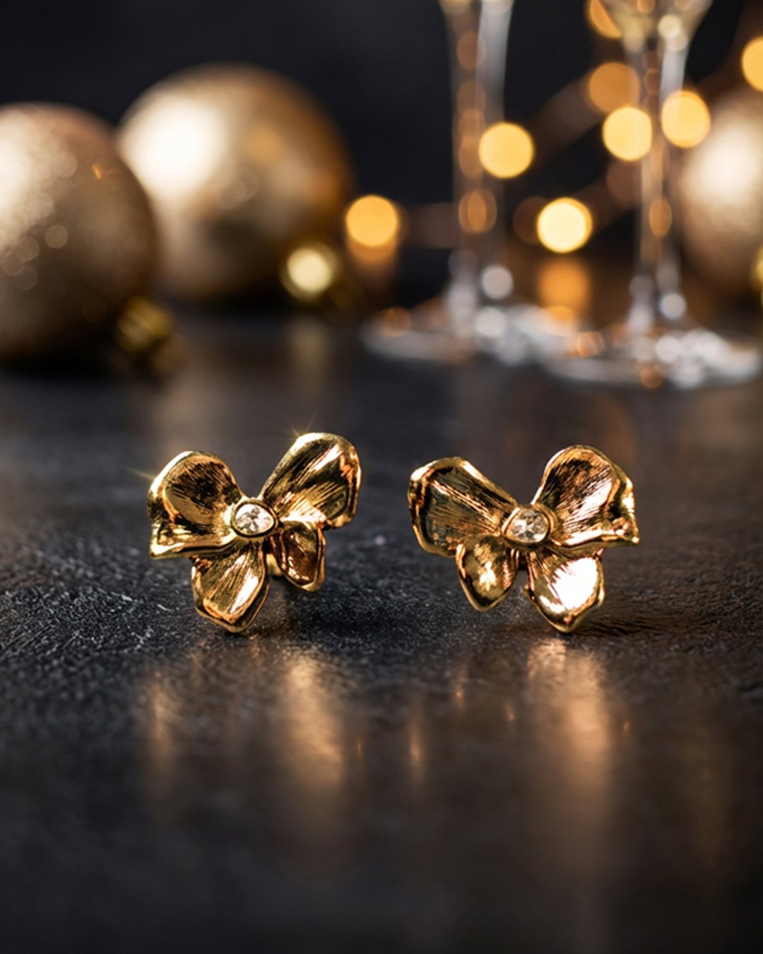 Pretty Bow Earring - Image 3