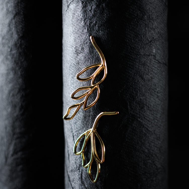 Golden Foilage Earring