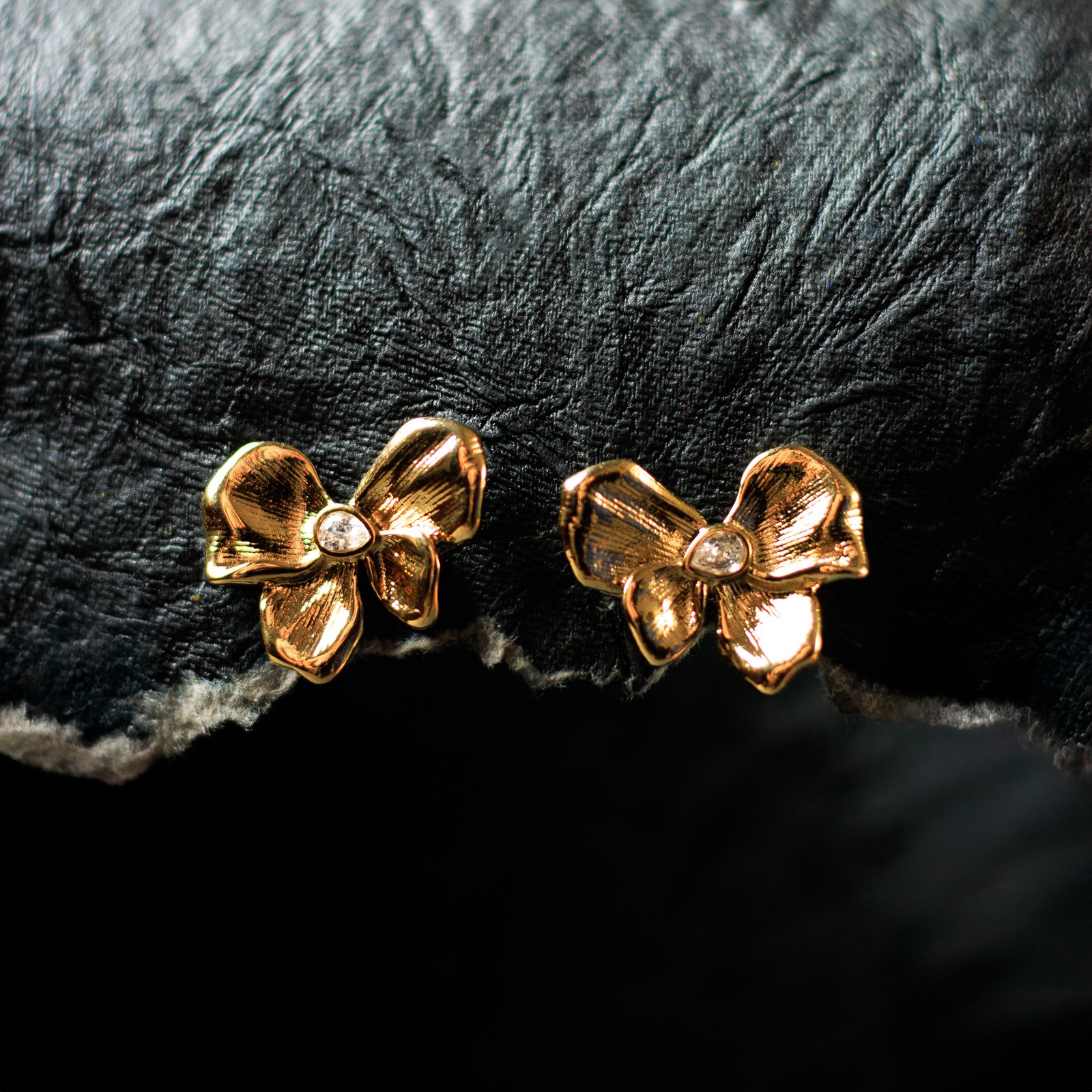 Pretty Bow Earring